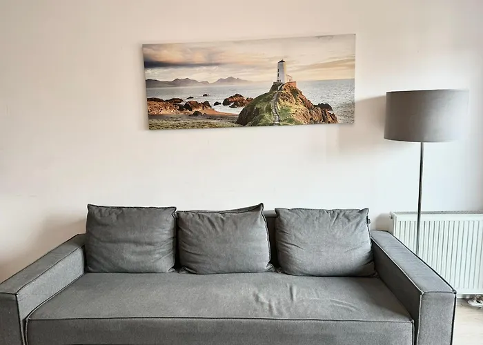 Downtown By The River Daire *