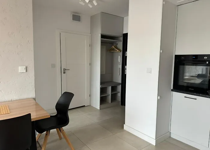 Downtown By The River Daire *