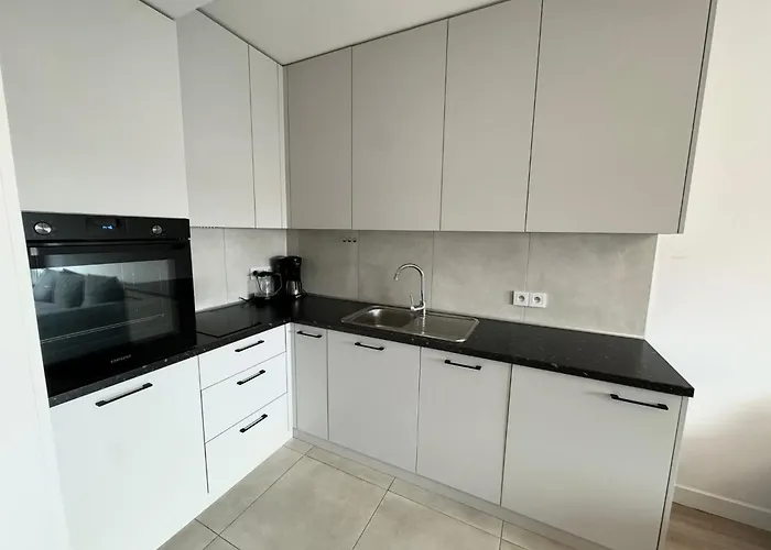 Downtown By The River Daire *